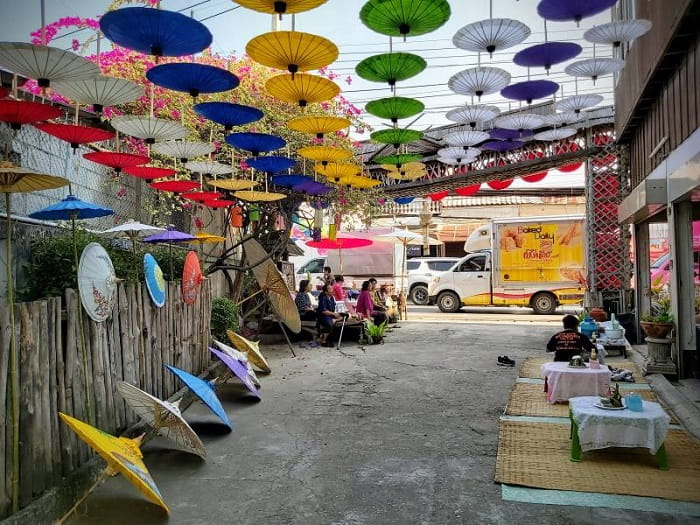 Kinh nghiệm du lịch Chiang Mai mùa xuân nên đến Làng thủ công Bo Sang