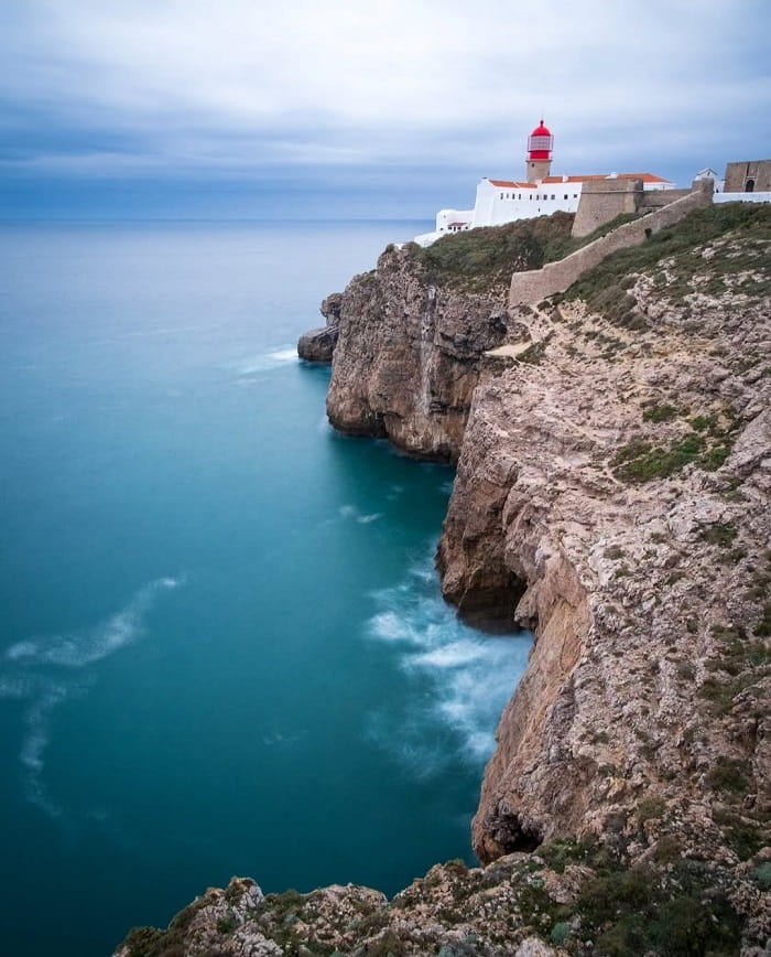 Mũi Saint Vincent là địa điểm tham quan ở thị trấn Sagres