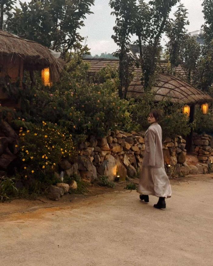  điểm check-in mới 2026 ở Đà Lạt  Làng Đất Sét Trà và Bánh Onion Coffee and Pastry