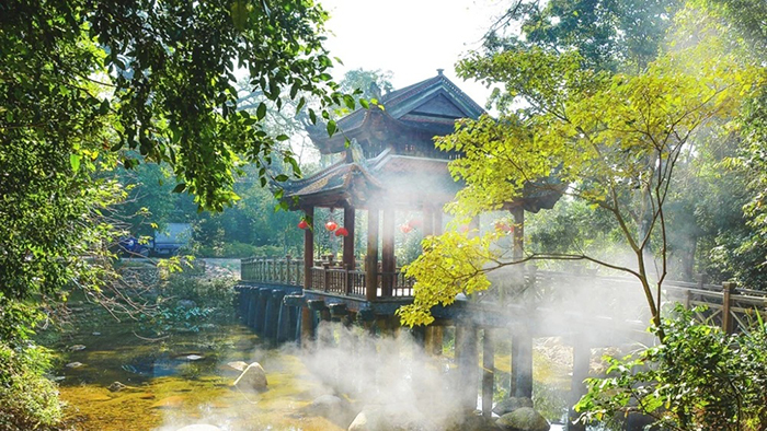 viếng quần thể chùa Yên Tử Quảng Ninh - Suối Giải Oan nằm giữa thiên nhiên 