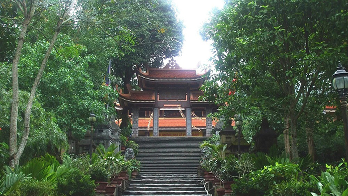 Viếng quần thể chùa Yên Tử Quảng Ninh - Thiền Viện Trúc Lâm Yên Tử