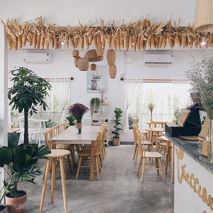 Explore the cafes in Bien Hoa