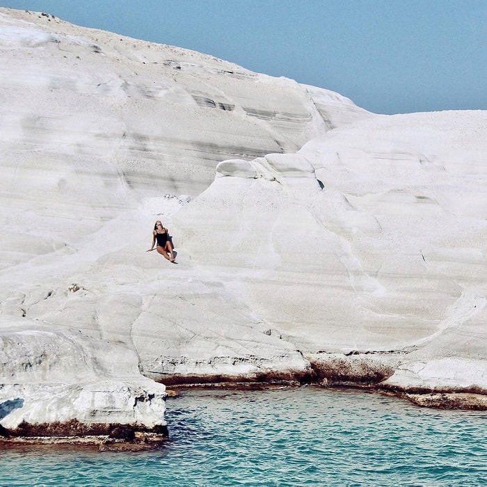 dao-milos-hy-lap-bai-bien-Sarakiniko