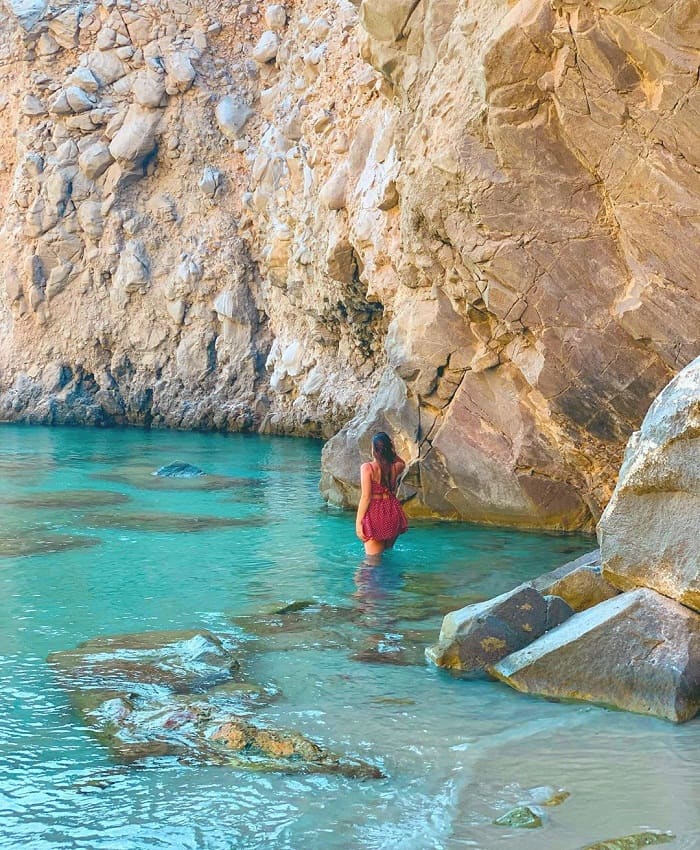 dao-milos-hy-lap-bai-bien-Tsigrado-1