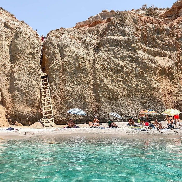 dao-milos-hy-lap-bai-bien-Tsigrado