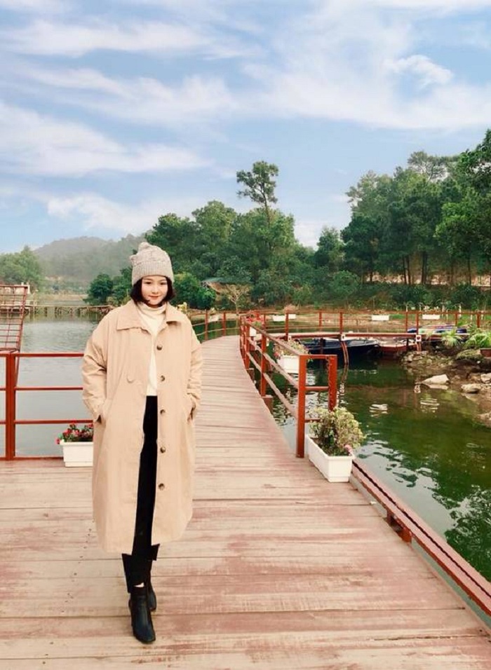 Xao xuyến vẻ đẹp hồ Yên Trung