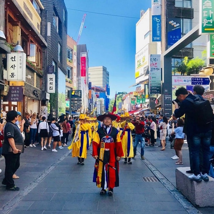 Danh sách các con phố nổi tiếng Seoul nhất định phải đi một lần cho biết