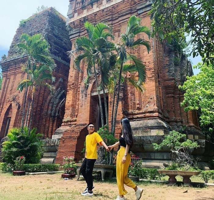 Tháp đôi Quy Nhơn - nét kiến trúc văn hóa Chăm Pa độc đáo 