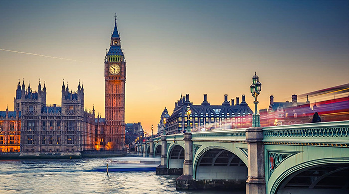 London không chỉ nổi tiếng với Cầu Tháp, đồng bồ Big Ben, sông Thames mà còn có Tháp London với bề dày lịch sử và những câu chuyện huyền bí bao quanh.