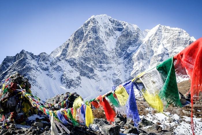 Đỉnh Everest trên dãy núi Himalaya - Trekking lên đỉnh Everest