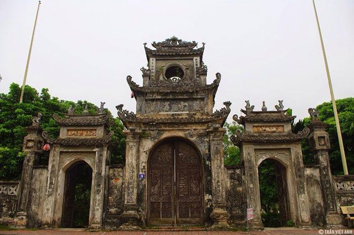 Chuong pagoda is a spiritual tourist spot in Hung Yen