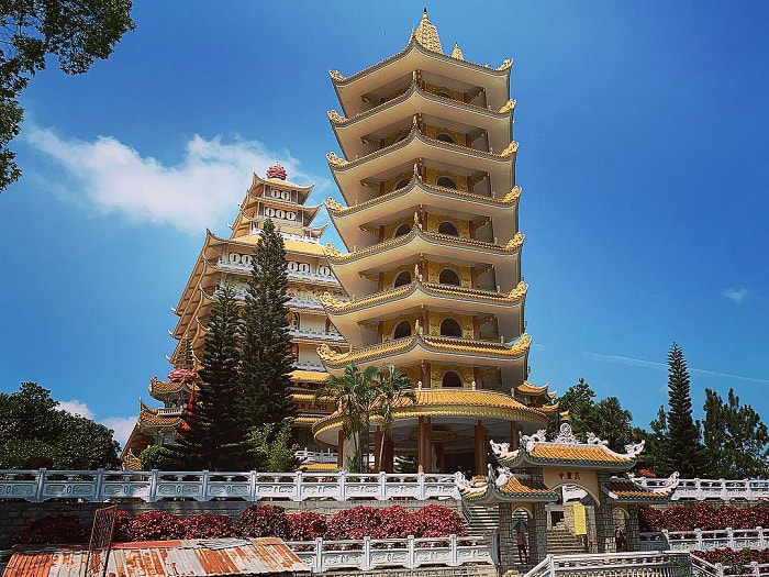 Explore the Seven Mountains An Giang - Van Linh Pagoda