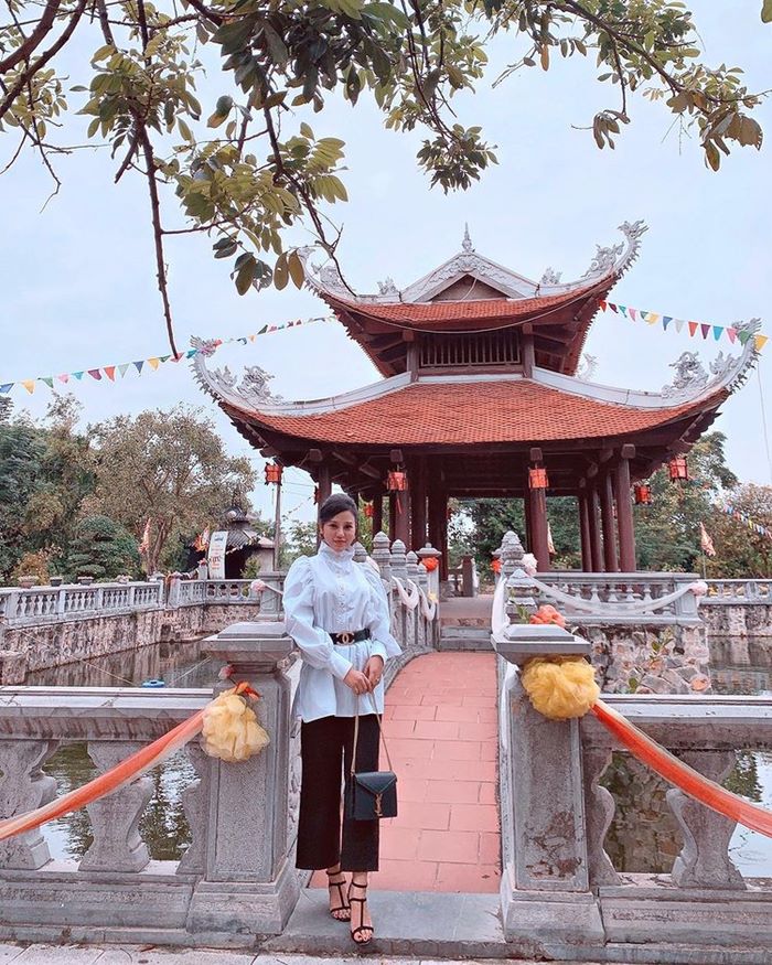  Mau Temple is a spiritual tourist spot in Hung Yen
