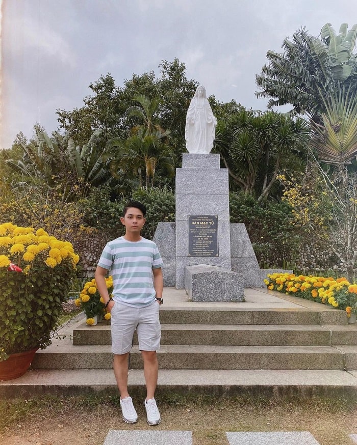 Cu Mong Pass Phu Yen - visit Han Mac Tu grave