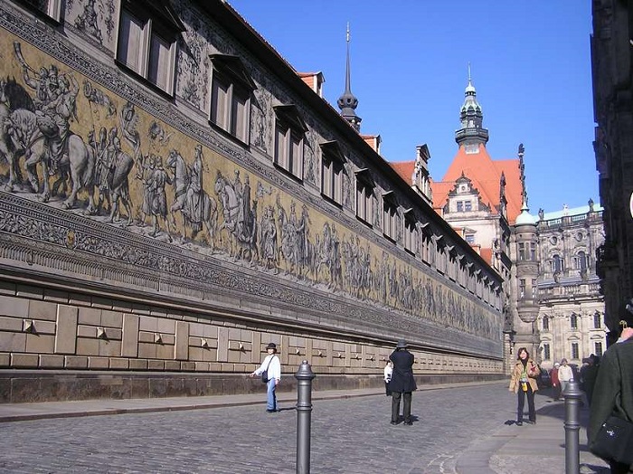 Bức tranh sứ Furstenzug - Địa điểm du lịch ở Dresden