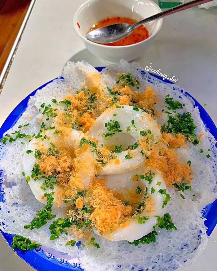 explore Phu Yen cuisine - choose a hygienic place