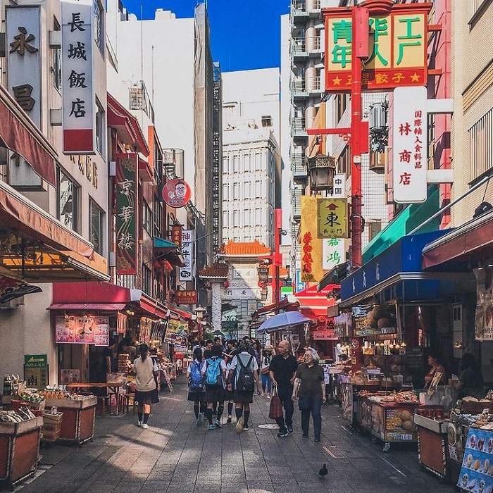 Kobe travel experience - check in Nankinmachi Chinatown