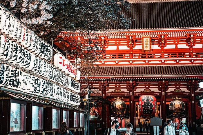 kinh nghiệm du lịch Tokyo - tham quan chùa Sensoji
