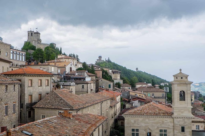 Một góc nhìn từ cung điện San Marino