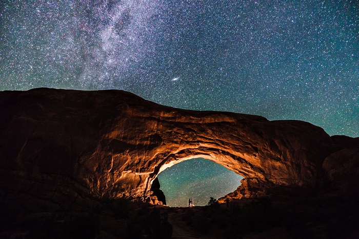 Chiêm ngưỡng bầu trời đêm đầy sao - du lịch vườn quốc gia Arches