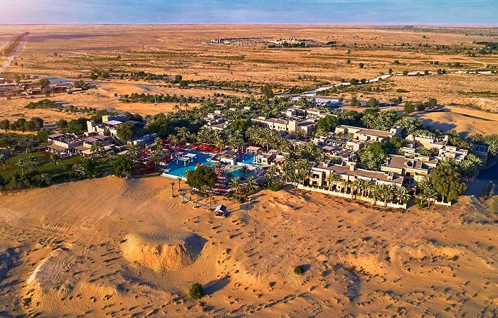 Khách sạn trên sa mạc Dubai Bab Al Shams
