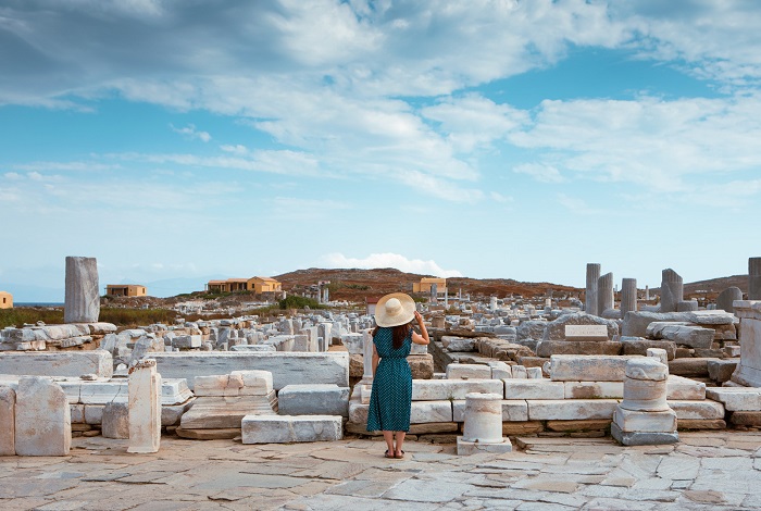 Tàn tích cổ đại trên đảo Delos - địa danh trong thần thoại Hy Lạp