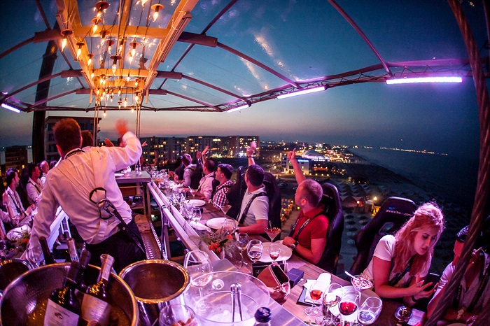 Nhà hàng Dinner in the Sky  hoạt động giải trí ở Dubai