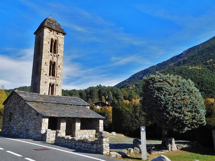 Nhà thờ Sant Miquel d'Engolasters du lịch Andorra
