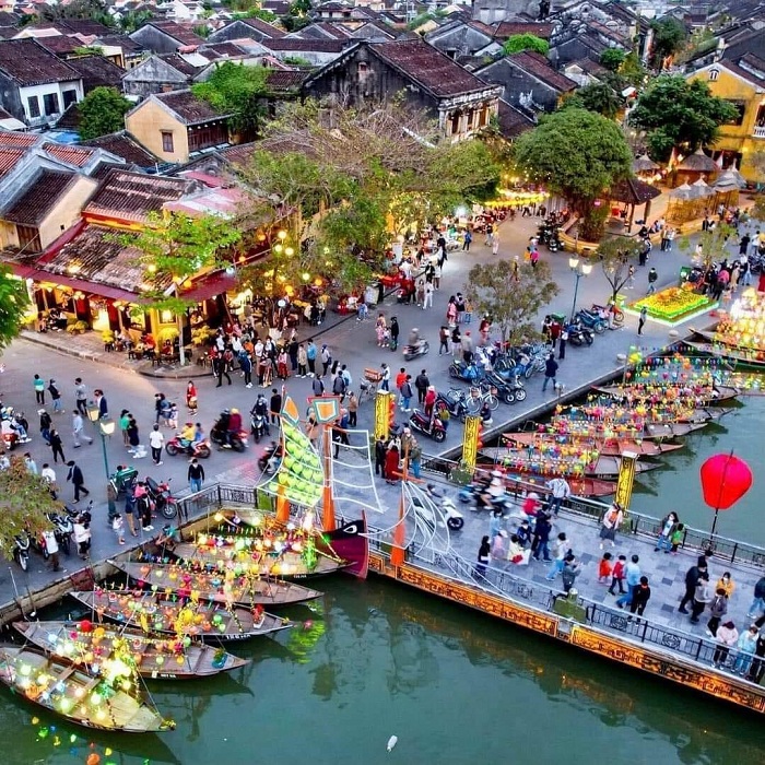 Bến thuyền sông Hoài là bến thuyền đẹp ở Việt Nam