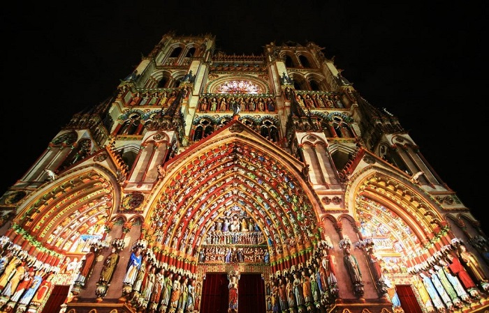 Nhà thờ thành phố Amiens nước Pháp - du lịch Amiens nước Pháp