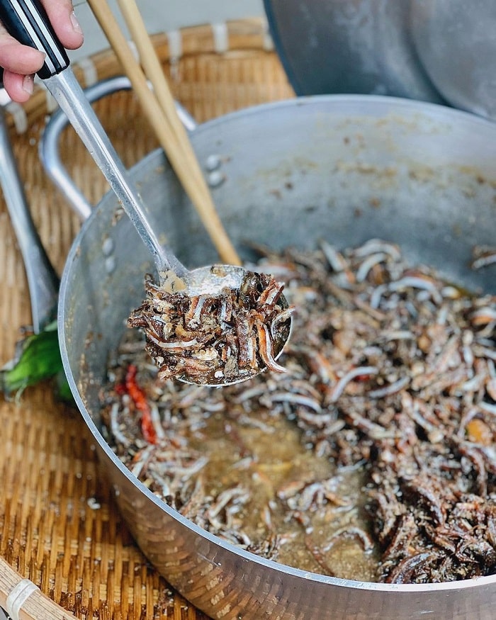 Giới thiệu về món xôi cá cơm Nha Trang 