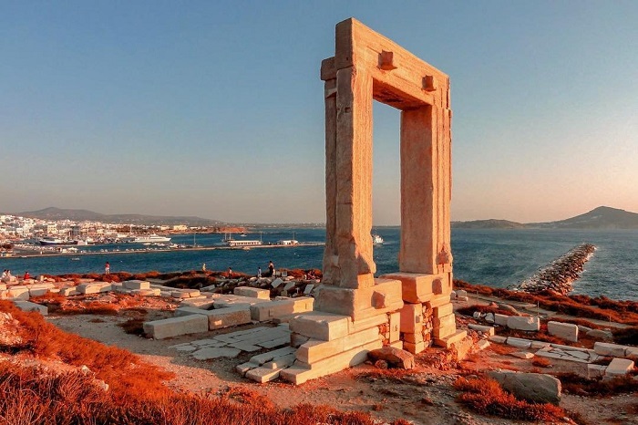 Cổng Portara - địa danh trong thần thoại Hy Lạp