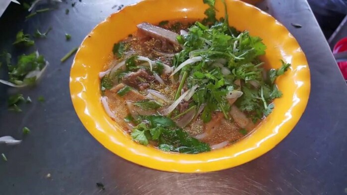 Good breakfast restaurant in Binh Duong - Binh Chuan fish noodle soup