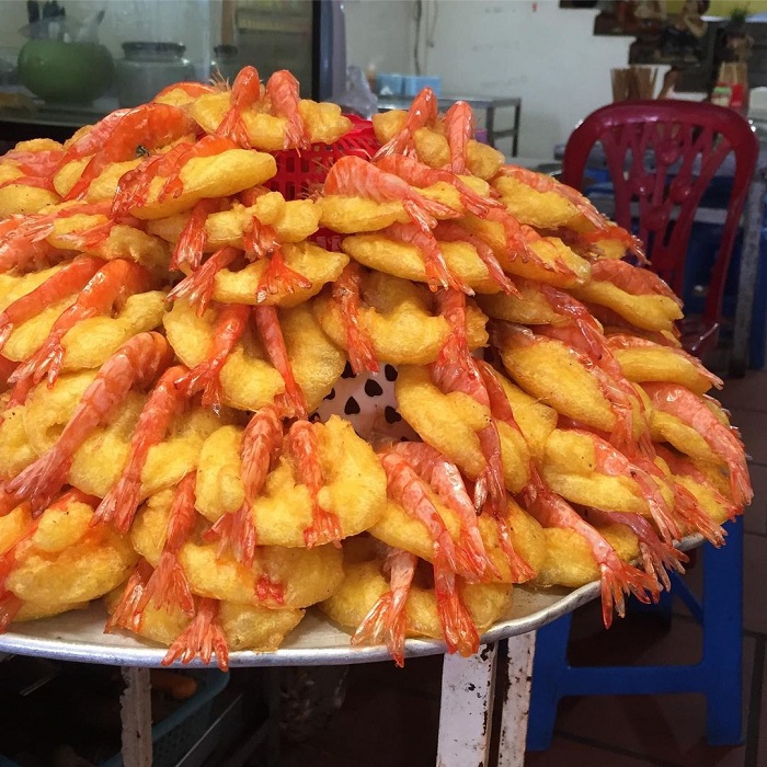 Bánh tôm Tây Hồ là quán bánh tôm ngon ở Hà Nội