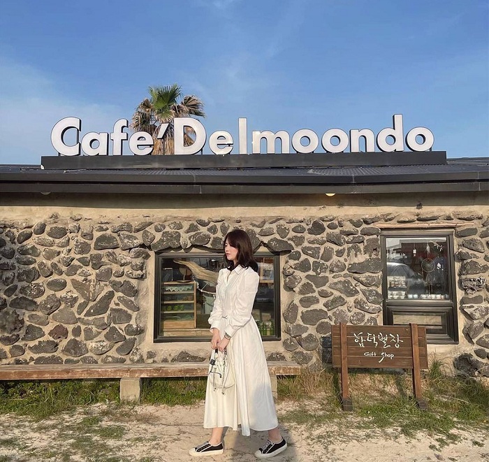 Café Delmoondo là quán cà phê đẹp trên đảo Jeju