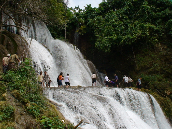 Pu Nhu Waterfall is a beautiful waterfall in the Northwest