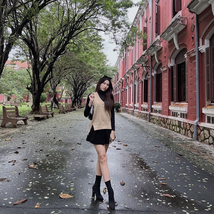 Quốc Học Huế là trường học đẹp ở Việt Nam