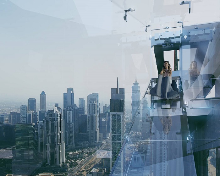 Đường trượt kính ngoài trời ở Sky View Dubai hoạt động giải trí ở Dubai