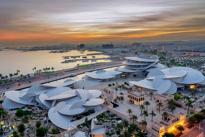 Bảo tàng Quốc gia Qatar nhìn ra bến cảng