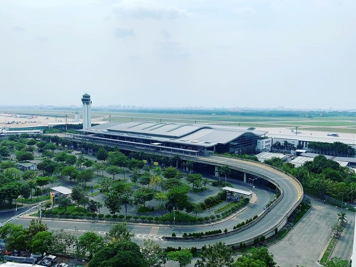 bãi đỗ xe gần sân bay Tân Sơn Nhất - Saigon Airport Plaza