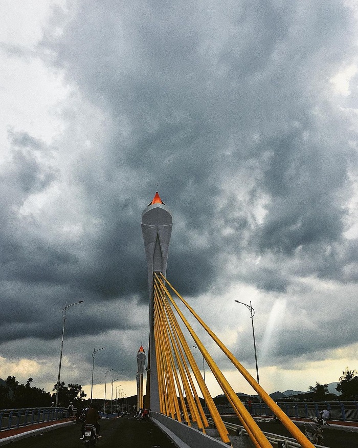 Cầu Tình Húc Tuyên Quang có kiến trúc ấn tượng