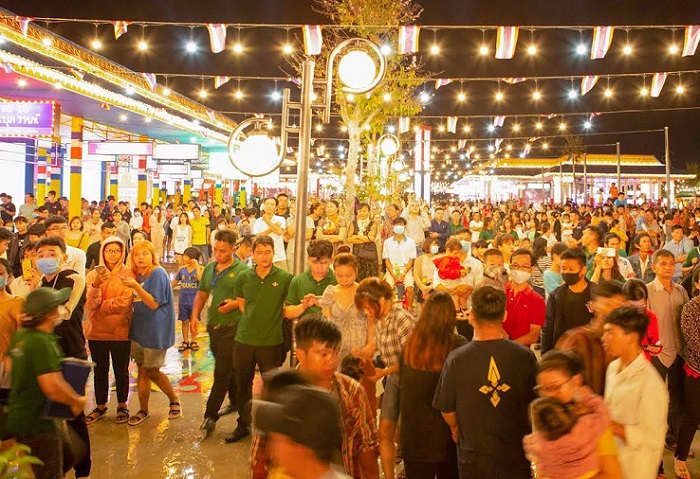 chợ đêm Phú Thiên Kim thu hút du khách