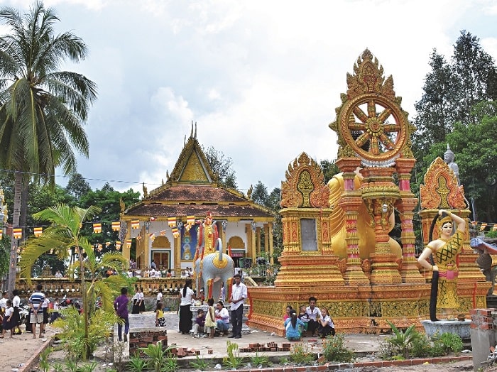 chùa Kà Ốt Tây Ninh thu hút du khách tham quan