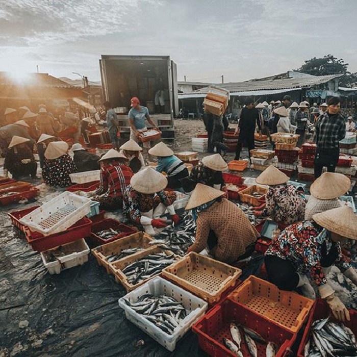 Địa chỉ mua hải sản tươi sống ở Vũng Tàu - chợ Bến Đá