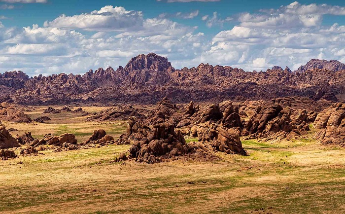 Khu rừng đá lhổng lồ - Ikh và Baga Gazriin Chuluu - sa mạc Gobi