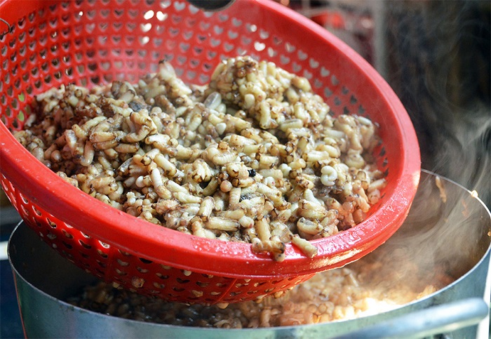 cách làm Gỏi nhộng ong U Minh Hạ 