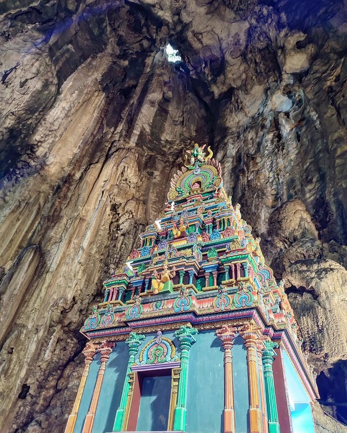 Batu là hang động nổi tiếng châu Á thu hút nhiều du khách thăm viếng