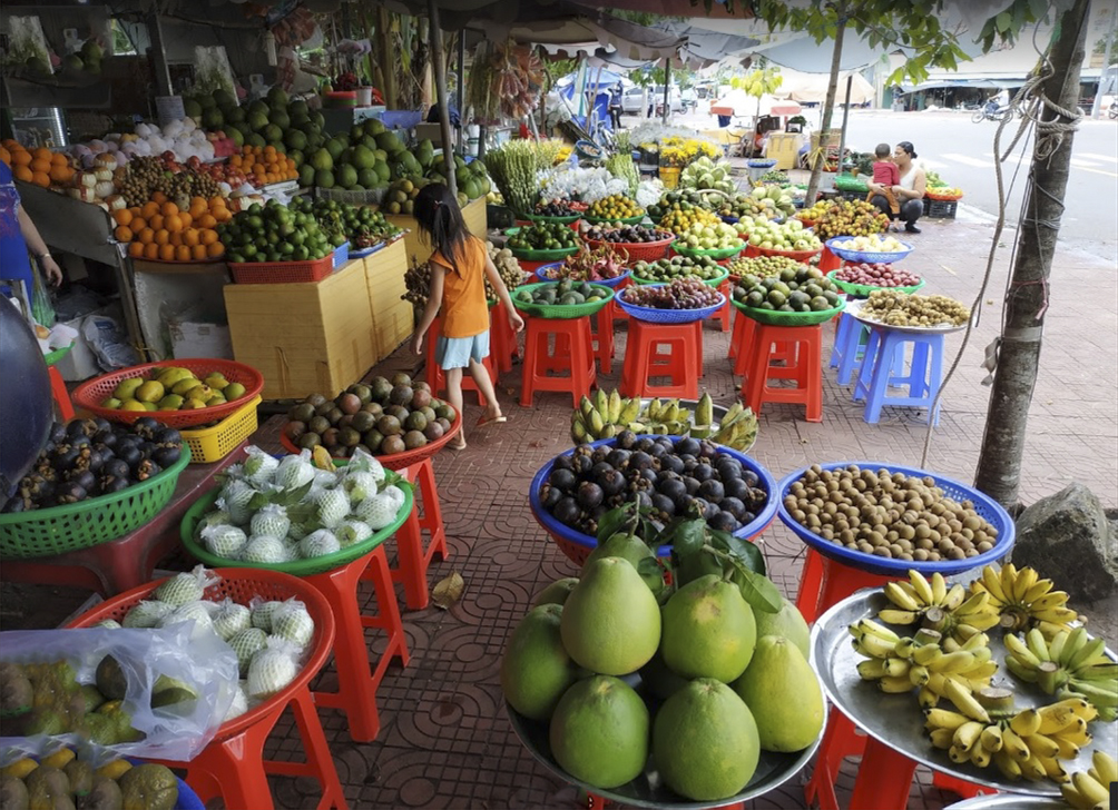 Khám phá chợ Côn Đảo mua sắm trái cây