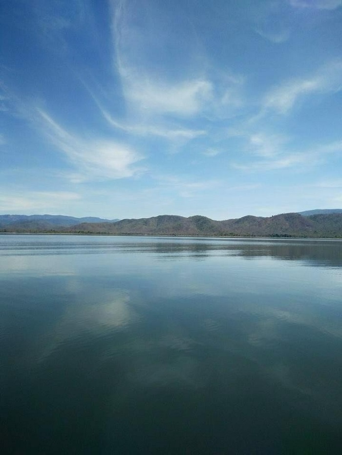 Mặt nước ở hồ Cà Dây Bình Thuận 