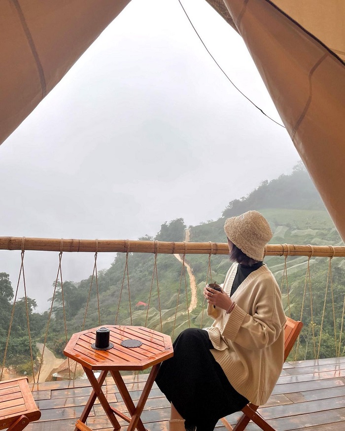Lều Mây Retreat Mộc Châu nằm giữa thung lũng Mu Náu